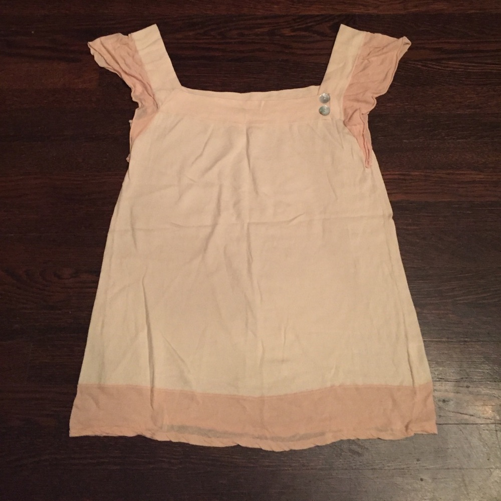 Laurie b. Delicate Top